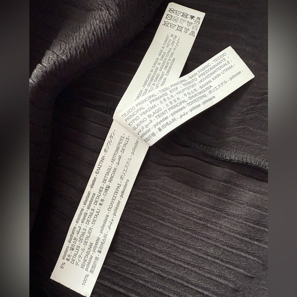 ZARA • Black Ribbed Sleeveless Blouse with Ruffled Collar S-M - Picture 5 of 6